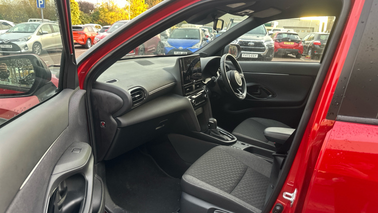 Toyota Yaris Cross 1.5 Hybrid 130 Design 5dr CVT Hybrid Estate